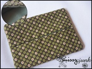Green Floral Tissue Pochette