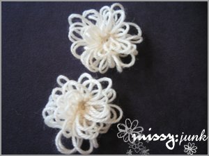 Loopy Flower Brooch