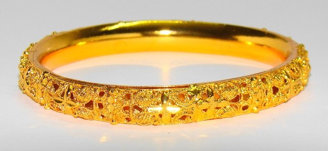 Gold bracelet 4