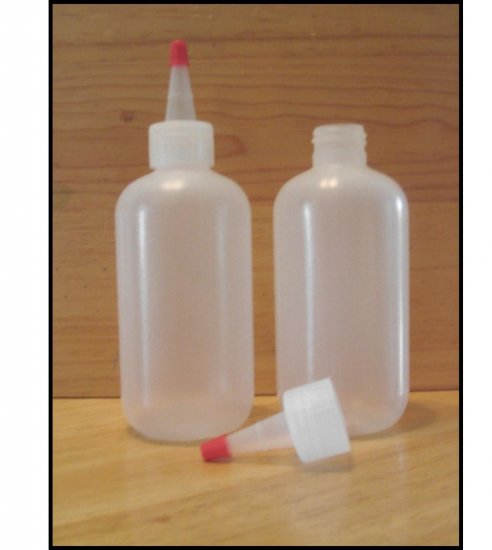 Plastic Squeeze Bottles 8 oz w/ Yorker Spout Cap 25 count