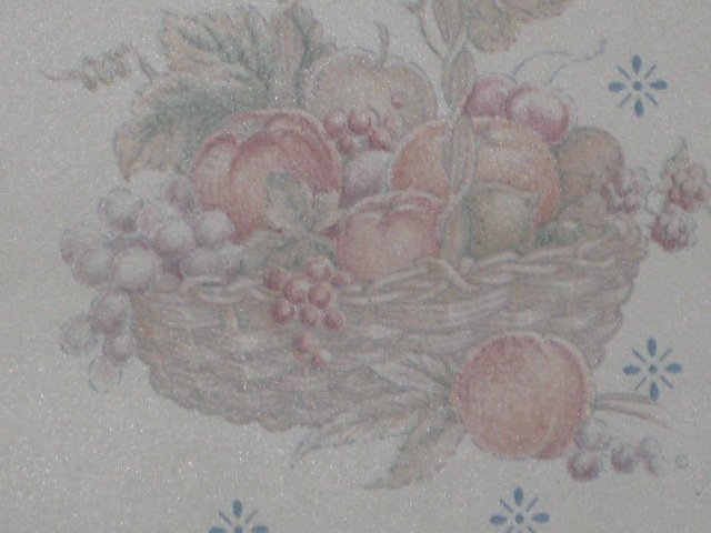 Dainty blue basket wallpaper