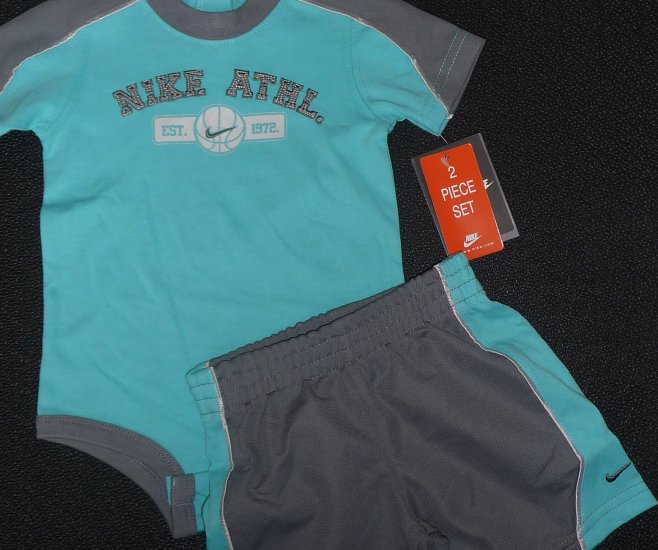 Nike Infant Boys 2 piece Outfit 24 months NWT
