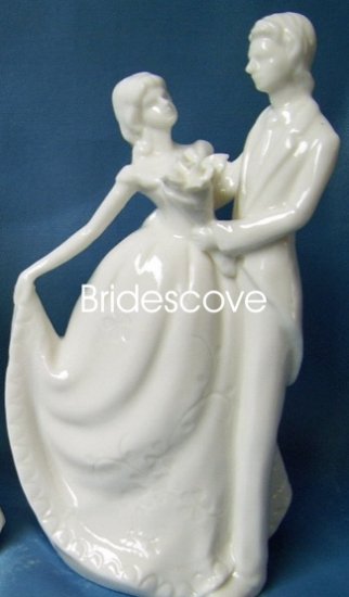 Porcelain Wedding Bride and Groom Cake Topper - Wedding Decoration / Gift - (HS90304)