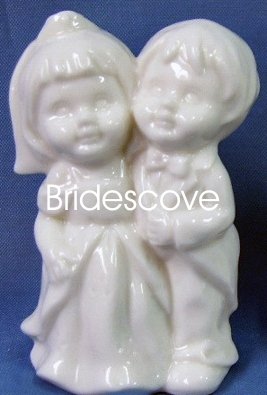 Porcelain Wedding Bride and Groom Cake Topper - Wedding Decoration / Gift - (HS90327A)