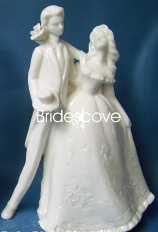Porcelain Wedding Bride and Groom Cake Topper - Wedding Decoration / Gift - (HS90306)