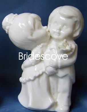 Porcelain Wedding Bride and Groom Cake Topper - Wedding Decoration / Gift - (HS90318)