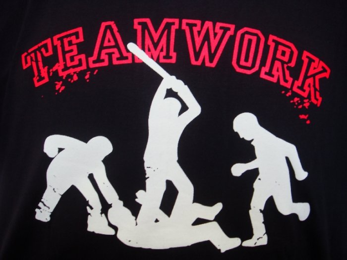 Mens Womens Teamwork Urban Fight Art T-Shirt Black L
