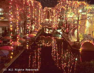 Riverwalk Xmas III Giclee Art Print 12x16