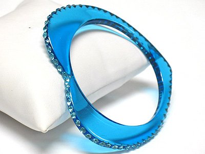 Heart shape acrylic bracelet(C1141AQ-61217)