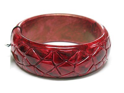 Crack surface acrylic bangle bracelet(C11125RD-22538)
