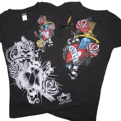 V Neck S/S Rhinestone Heart/Dagger T Shirt