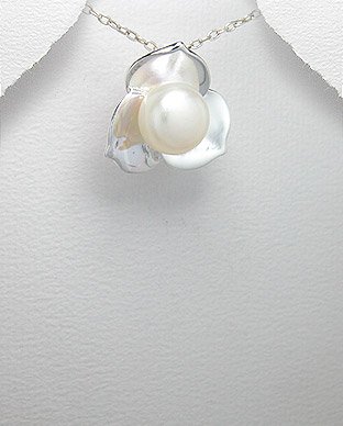 bridgette pendant