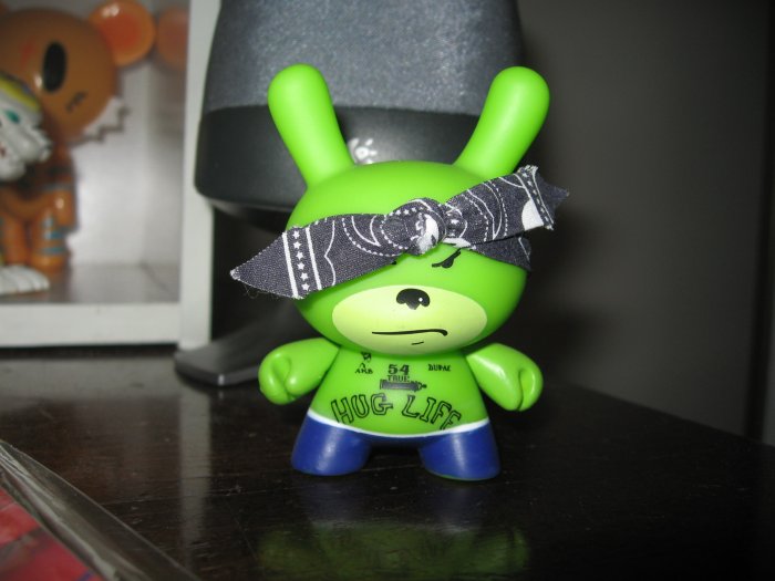 Random figure green rabbit