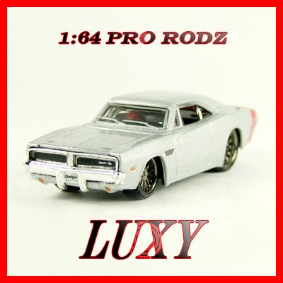Maisto 1:64 1969 DODGE CHARGER R/T Pro Rodz Diecast Luxy Collectibles Silver