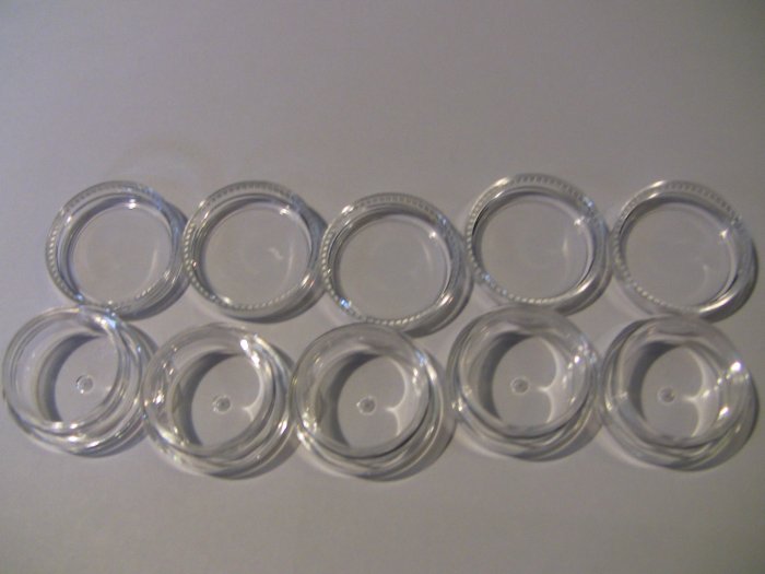 Five 5 Gram Plastic Jars No Sifter