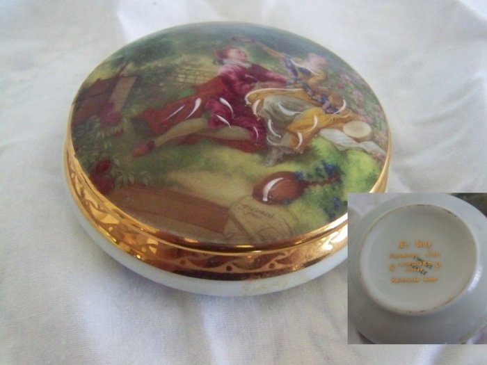 Le Roy (FRANCE) Antique Limoges Box