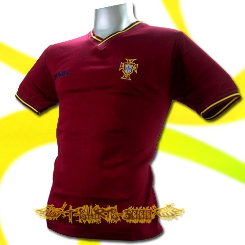PORTUGAL RED FOOTBALL ATHLETIC T-SHIRT SOCCER Size M / M18