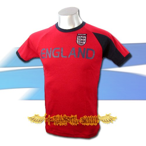 ENGLAND RED SOCCER TEE T SHIRT FOOTBALL Size M / A05