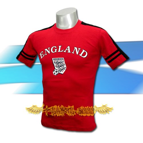 ENGLAND RED SOCCER TEE T SHIRT FOOTBALL Size M / A33