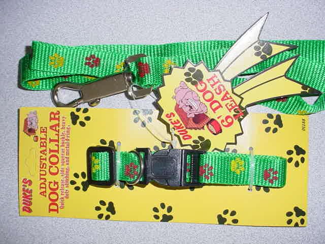 Green Paw Print Collar & Lead Set