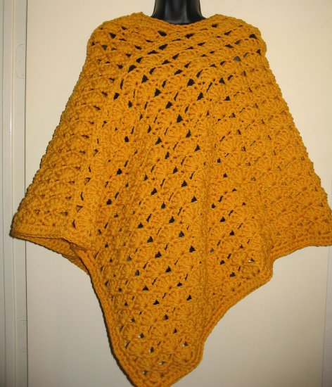 GOLD PONCHO DOUBLE YARN HANDMADE CROCHET CROCHETED