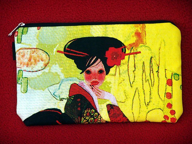*Pretty Geisha * Cosmestic/Mobile/Makeup/Ipod Pouch