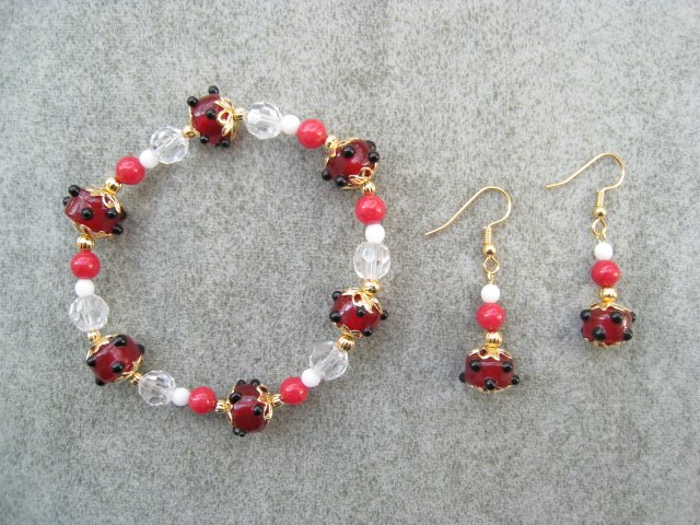 Red Glass Cherry Jade Crystal Bead Bracelet Ear Ring Set
