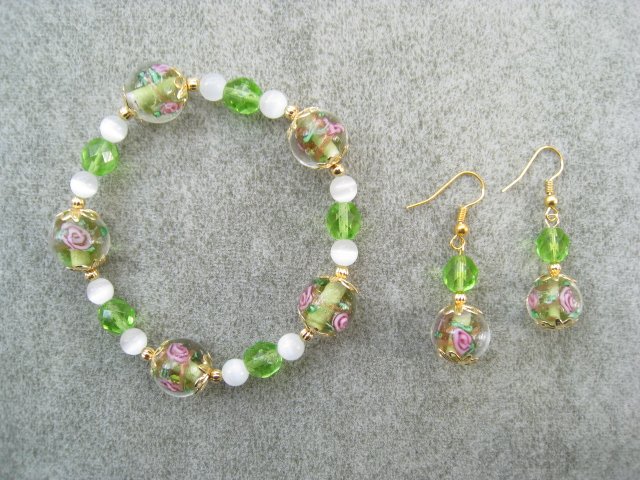 Green Pink Floral White Cats Eye Green Crystal Glass Bracelet Ear Ring Set