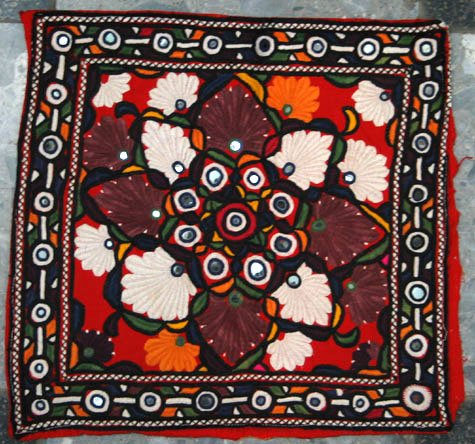 Hand-Embroidered, Mirrored Cushion Cover--TE-005