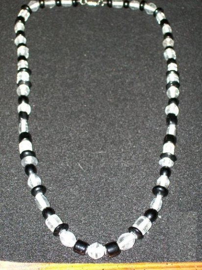 Black Crystal Fashion Glass Necklace