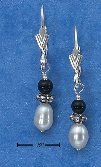 Pearl and onyx Dangling Earrings