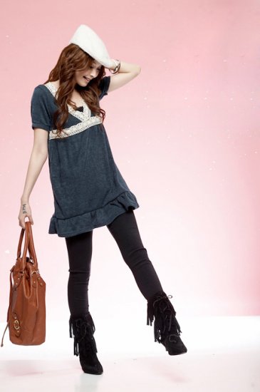 Novelty Fashionable Pattern Short Sleeve Lace V-neck Collar Blouse – Blue #0028