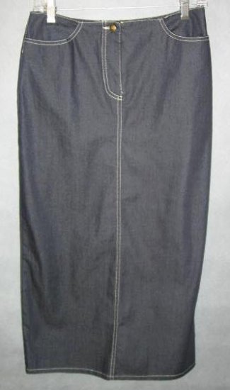 CLIO stretch denim SKIRT size 4 petite