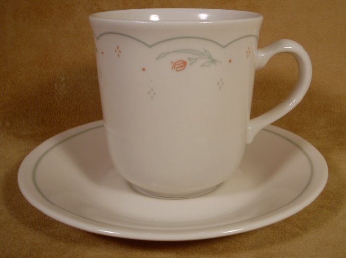CORNING CORELLE CALICO ROSE MUGS/CUPS W/SAUCERS