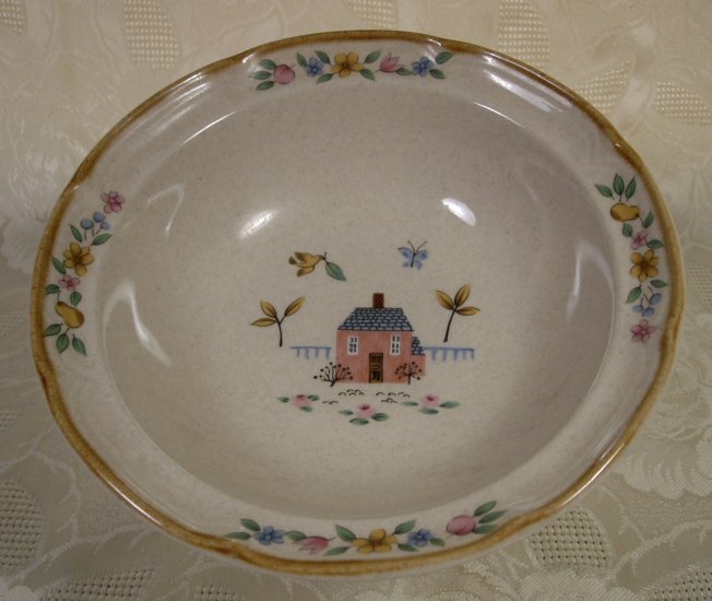 INTERNATIONAL CHINA HEARTLAND SOUP OR CEREAL BOWLS SET OF 4