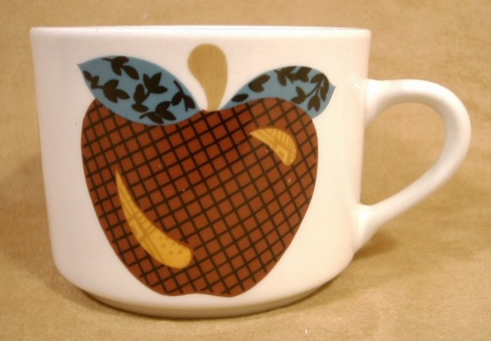 TABLETOPS UNLIMITED A IS FOR APPLE CUPS SET OF 3