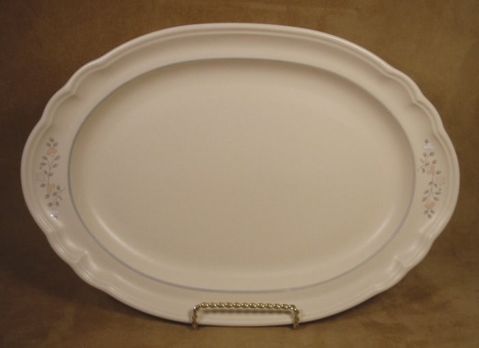 PFALTZGRAFF REMEMBRANCE LG. OVAL PLATTER