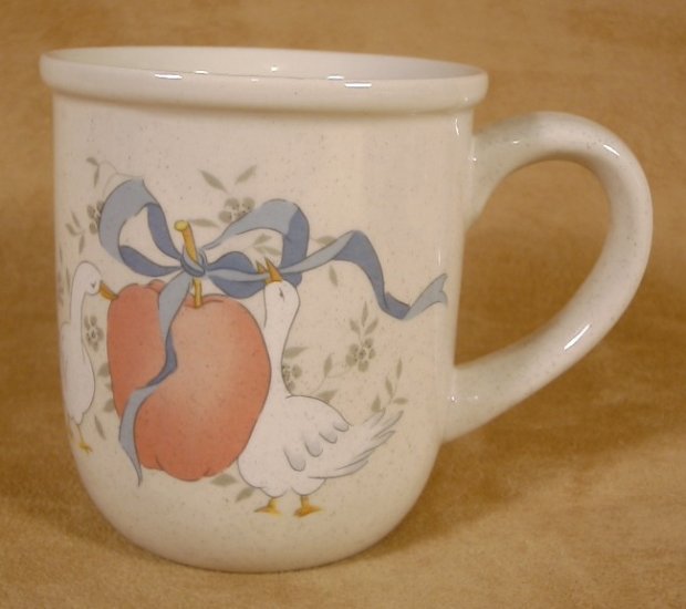 INTERNATIONAL CHINA MARMALADE GEESE MUGS SET OF 4