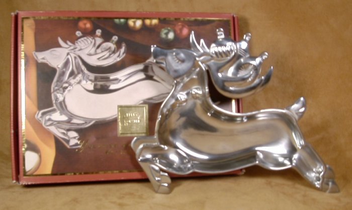 LENOX YULETIDE METAL SERVEWARE REINDEER TRAY *MIB*