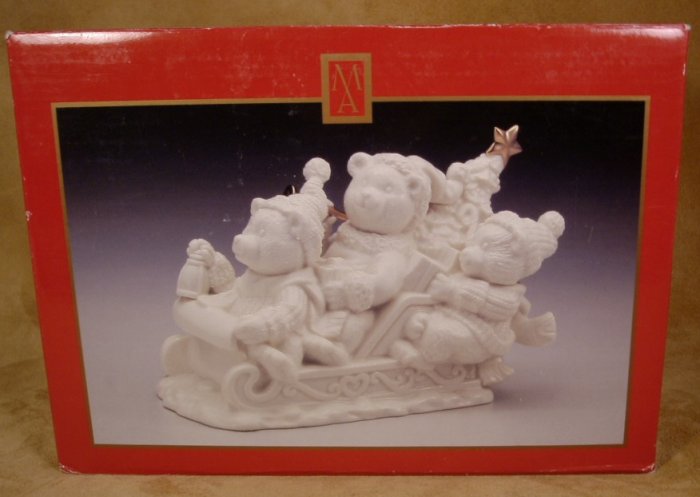 MADISON AVE. THREE BEARS IN A SLEIGH MUSICAL FIGURINE
