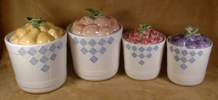 PFALTZGRAFF HOPSCOTCH 8 PC. CANISTER SET W/FRUIT LIDS