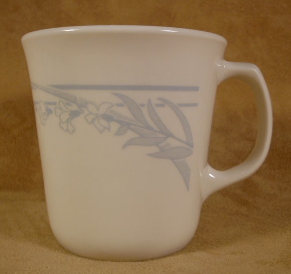 CORELLE BLUE LILY TAPERED MUGS - 3