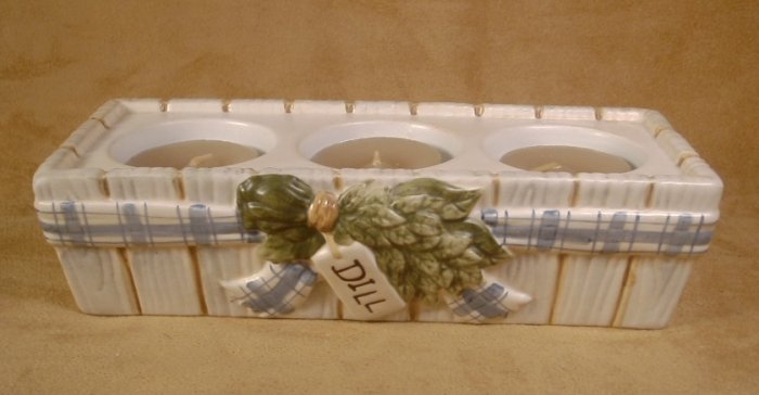 YANKEE CANDLE WINDOW BOX TEALIGHT HOLDER W/TEALIGHTS