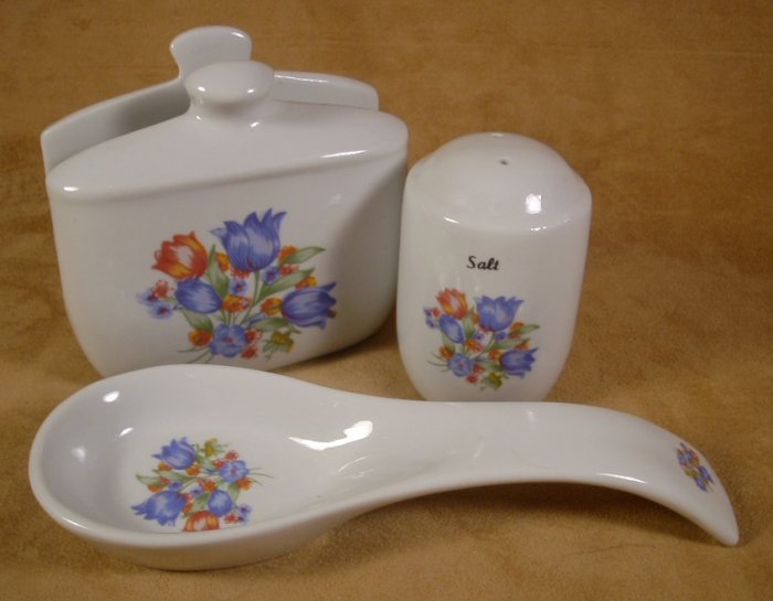 CORELLE FRESH CUT FLORAL 3 PCS. OF STONEWARE EXTRAS
