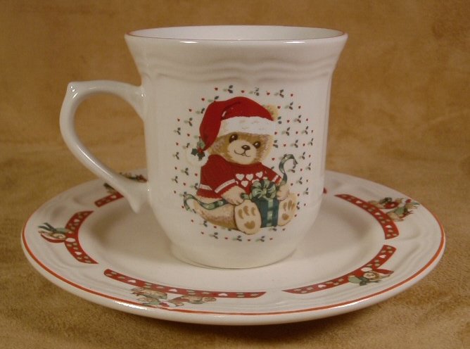 TIENSHAN CHRISTMAS COUNTRY BEAR CUPS & SAUCERS - 8 PCS.