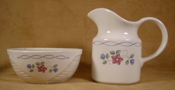 PFALTZGRAFF BONNIE BRAE SM. PITCHER & BASKETWEAVE BOWL