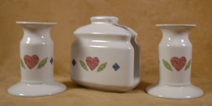 CORELLE CORNING QUILT NAPKIN & CANDLE HOLDERS 3 PCS.