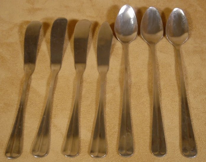 INTERNATIONAL STAINLESS FLATWARE GRAND ROYAL 7 PC. LOT *SHIPS FREE*