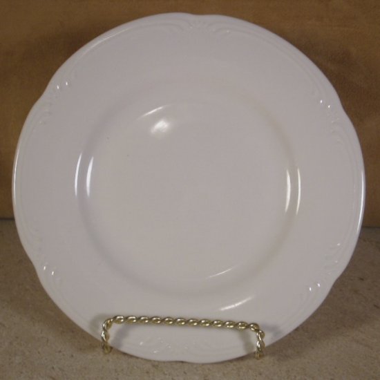 PFALTZGRAFF FILAGREE GRAPEVINE WHITE 8" PLATES - 3 USA