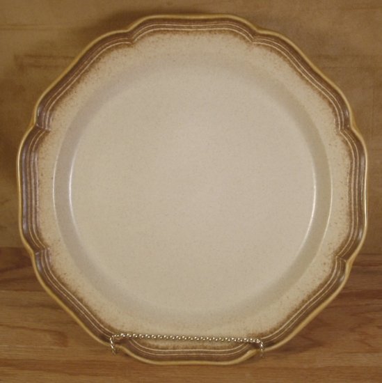MIKASA WHOLE WHEAT LG ROUND PLATTER CHOP PLATE #E8000